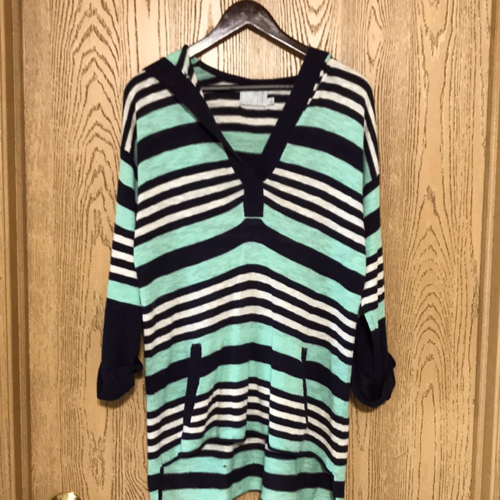 ✨3/$25✨ [michael stars] Lightweight Hooded Sweater
